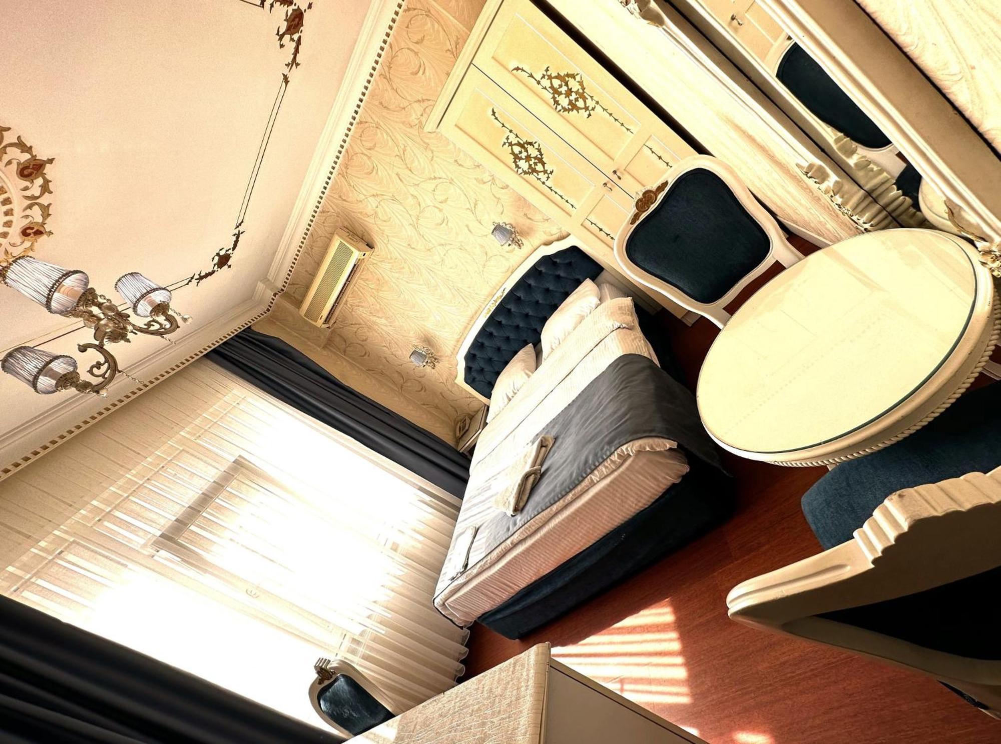 The Istanbul Alyon Hotel Taksim Экстерьер фото